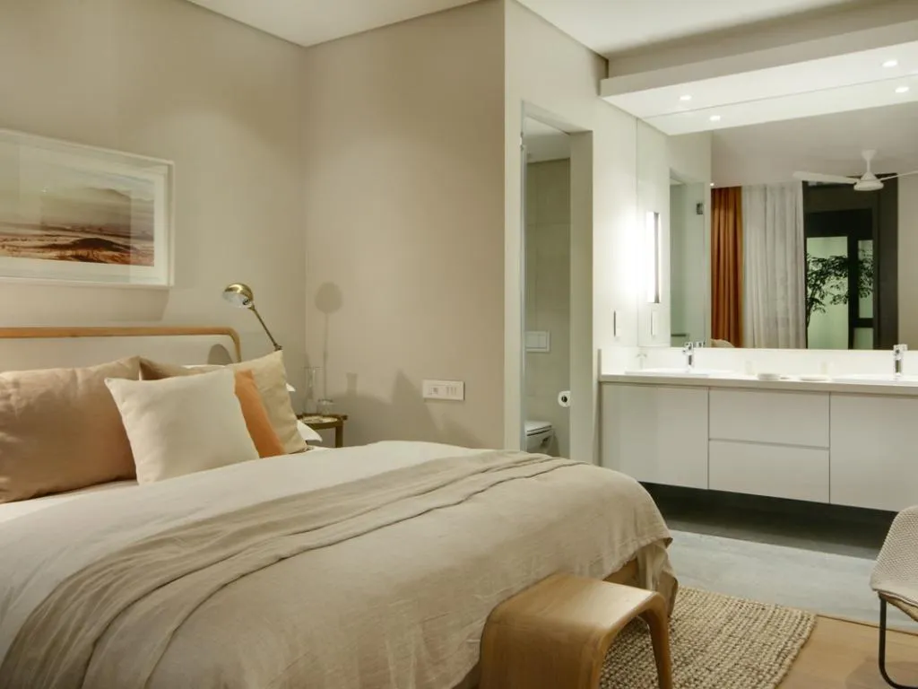 property_[object Object]_12