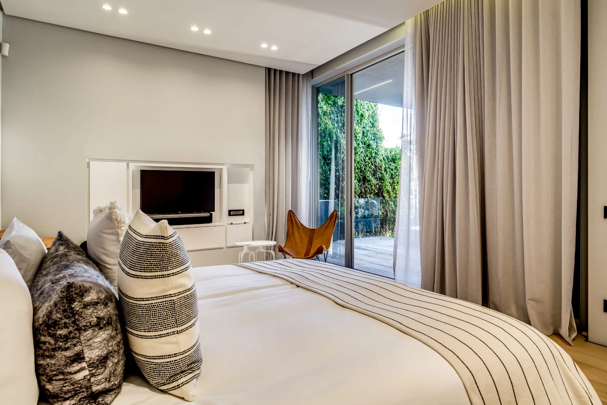 property_[object Object]_23