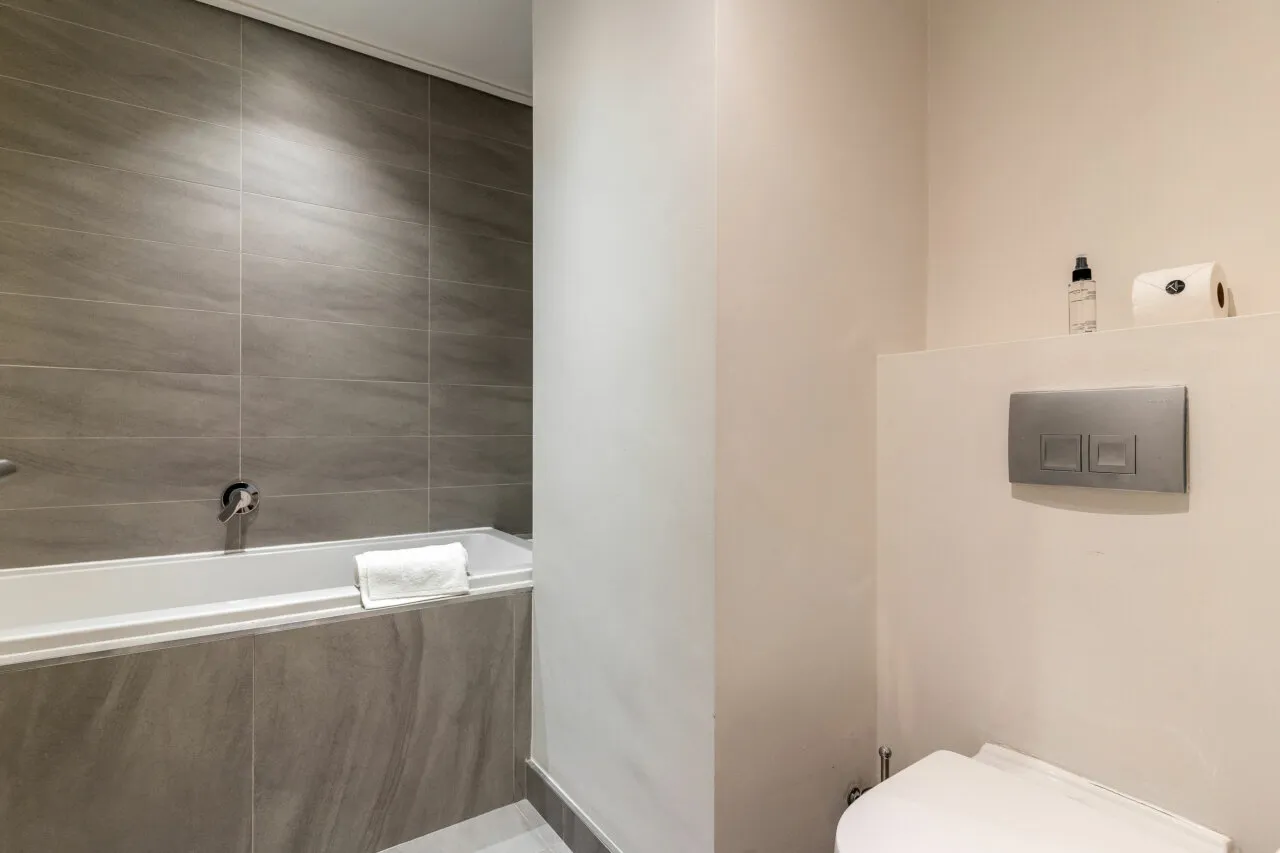 property_[object Object]_6