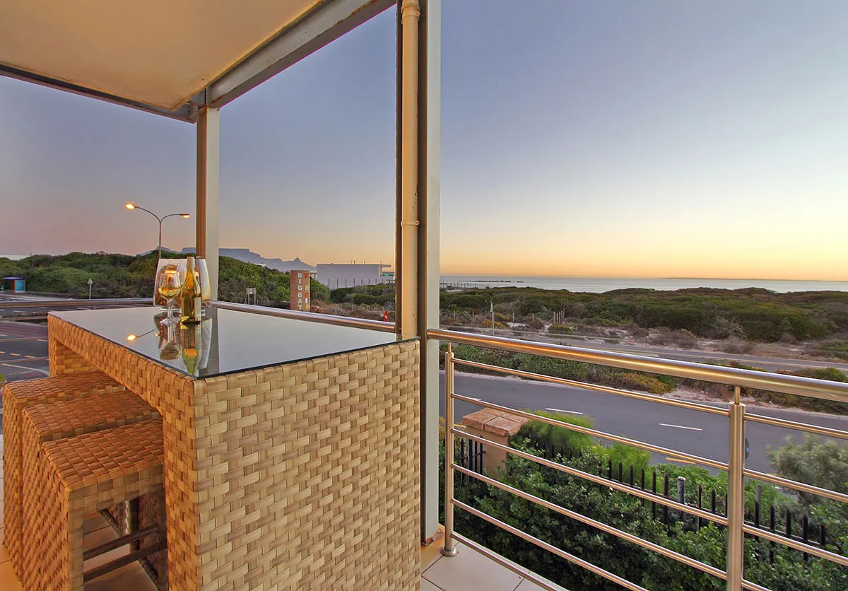 Seaside Village A11, Bloubergstrand