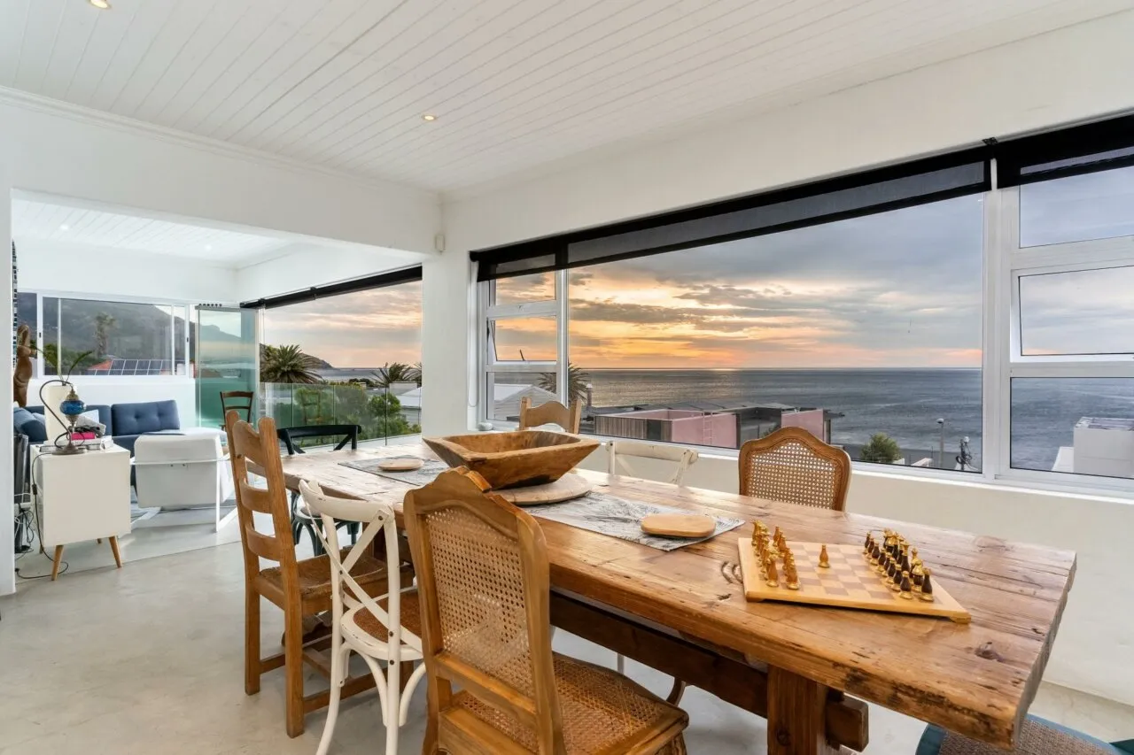 42 on Victoria - Camps Bay beach bungalow, Bakoven