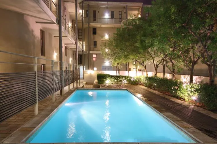 B9 Soho on Strand, De Waterkant