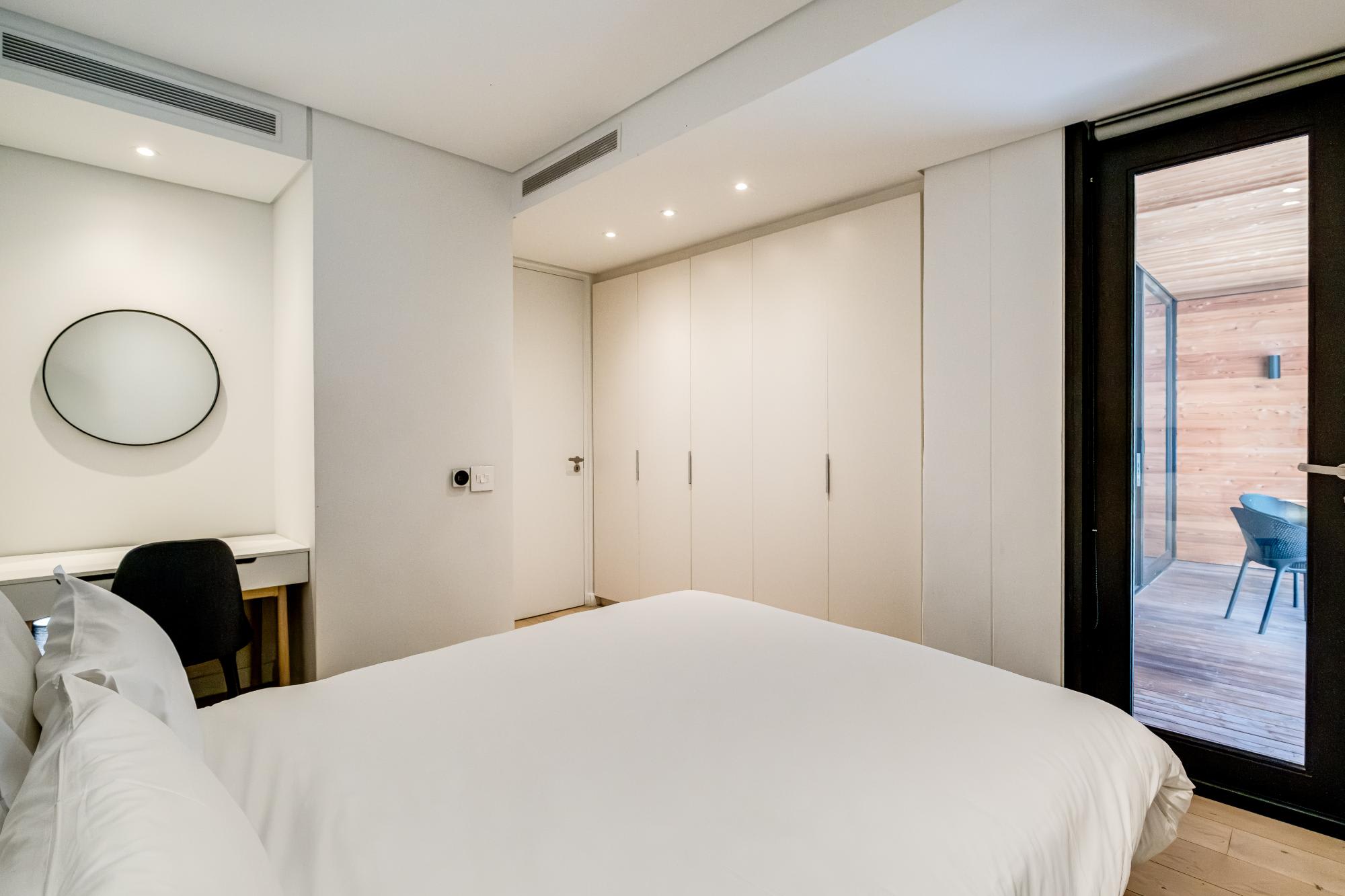 property_[object Object]_8