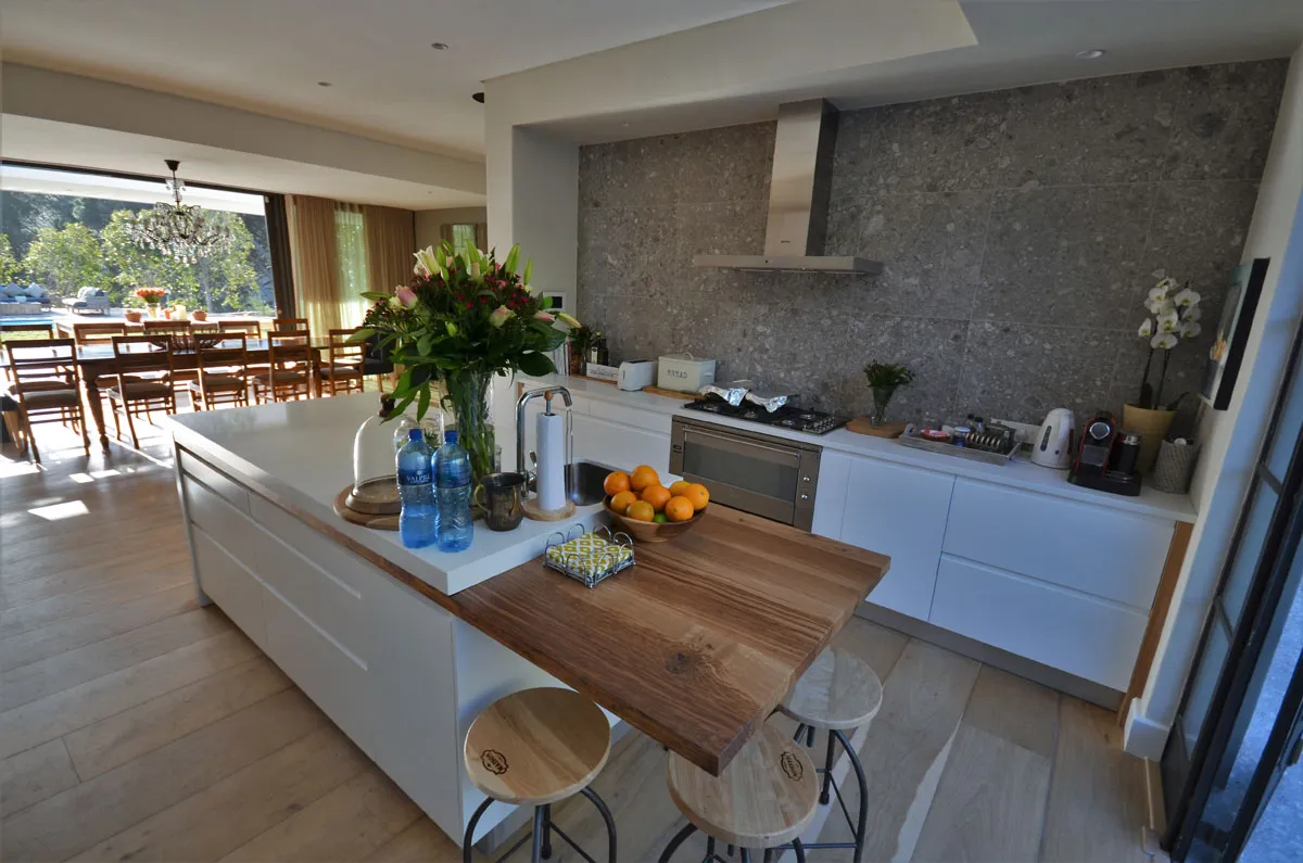 property_[object Object]_12