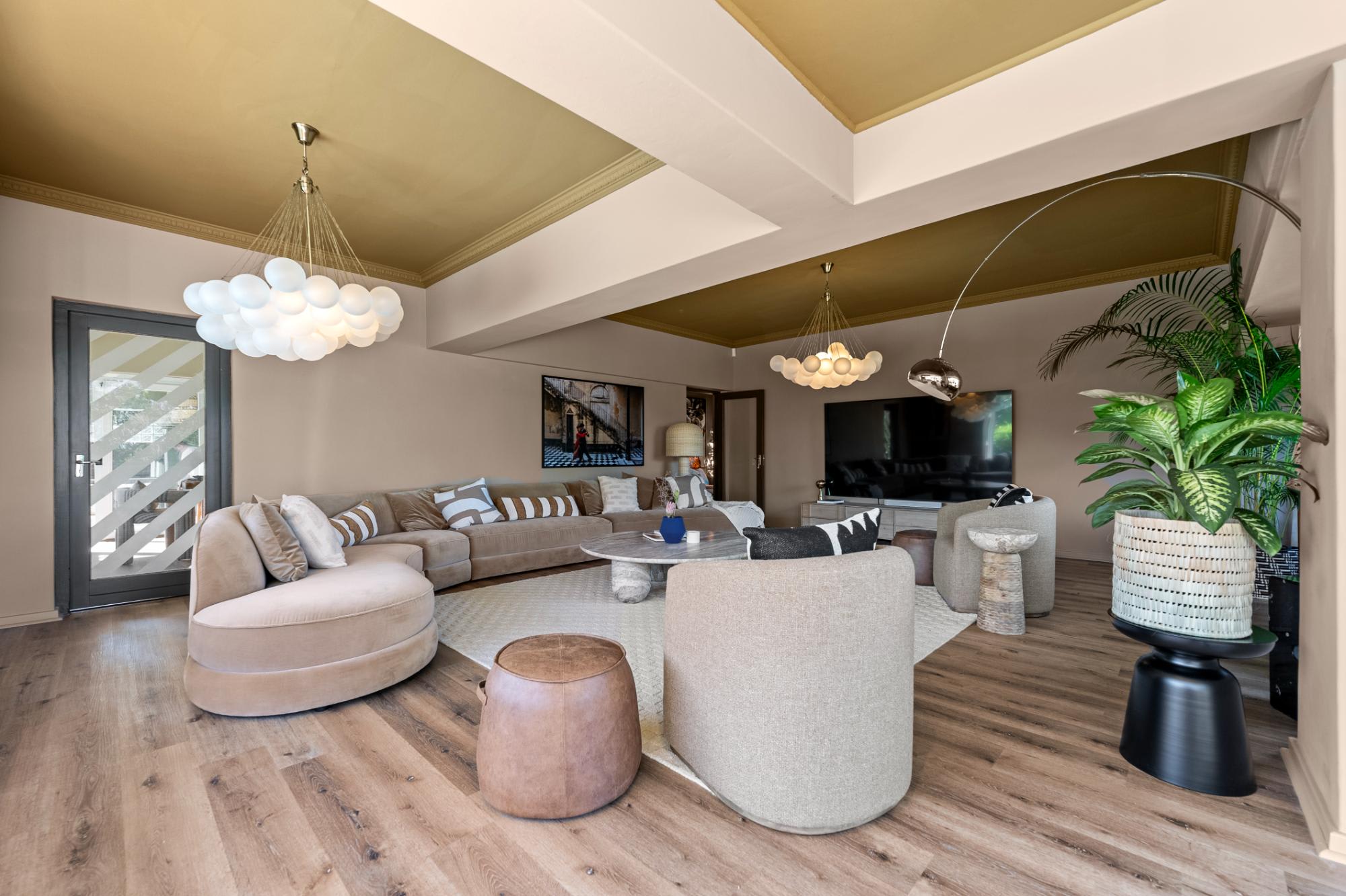 property_[object Object]_7