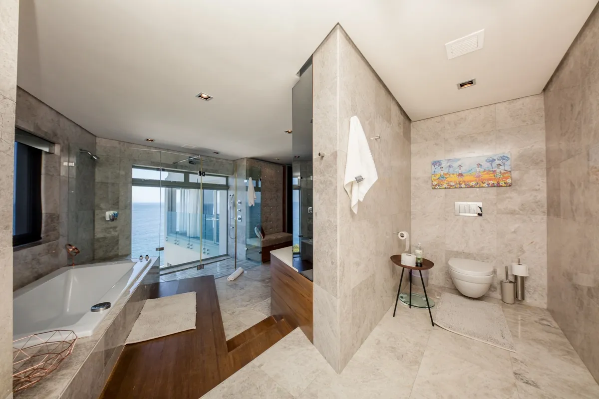 property_[object Object]_8