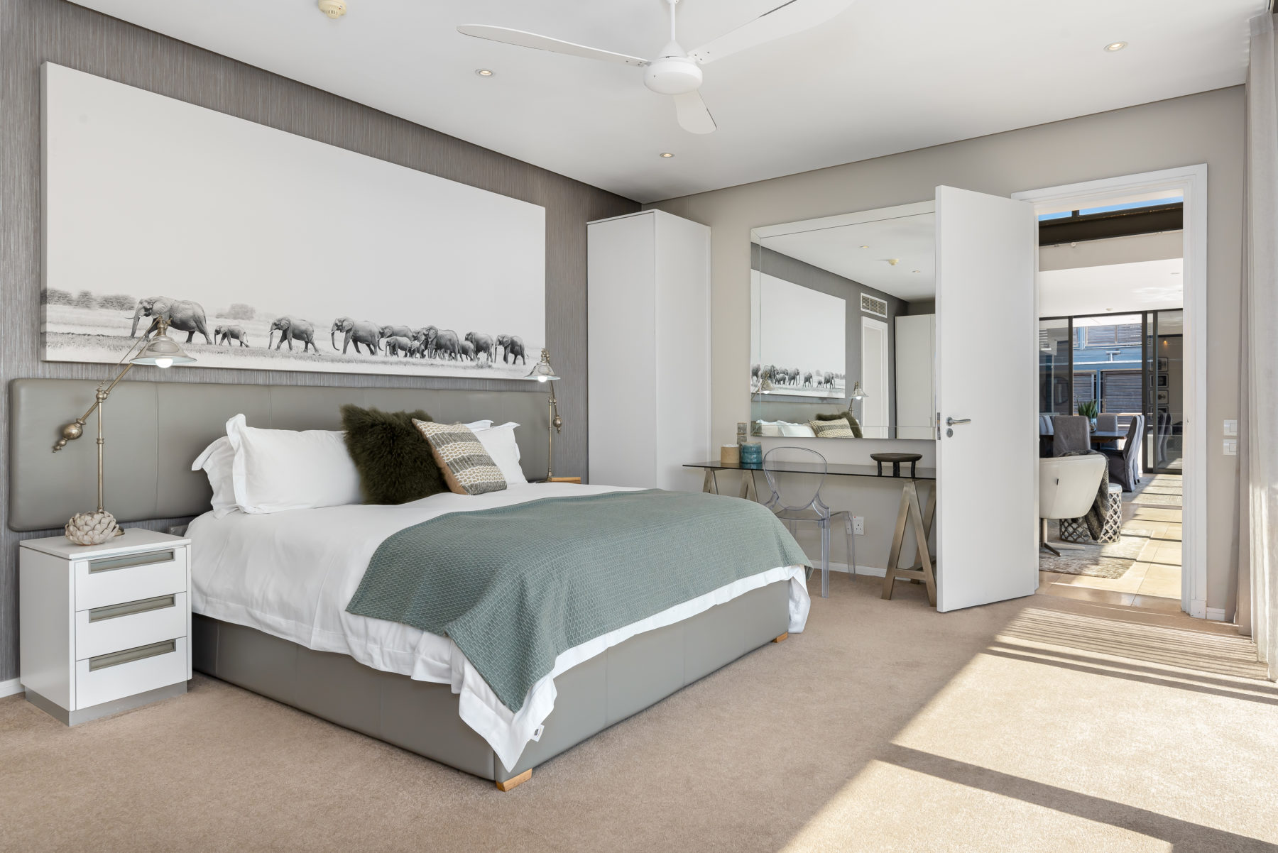 property_[object Object]_4