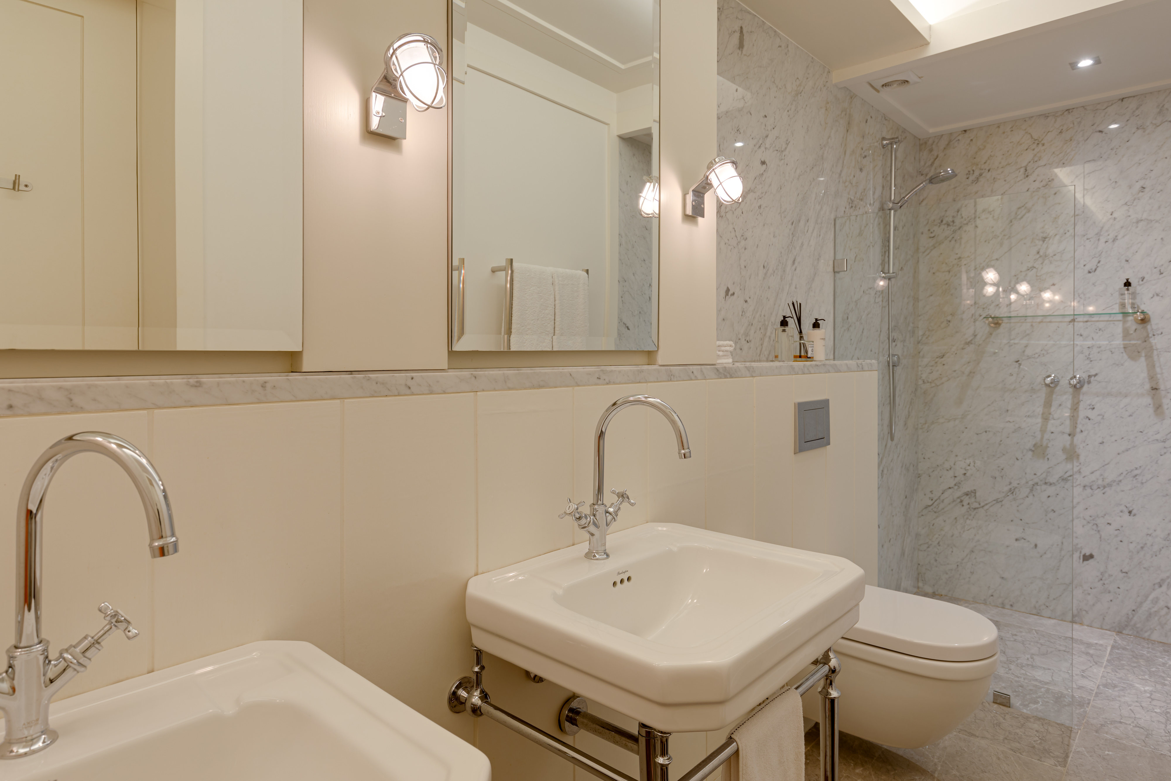 property_[object Object]_6