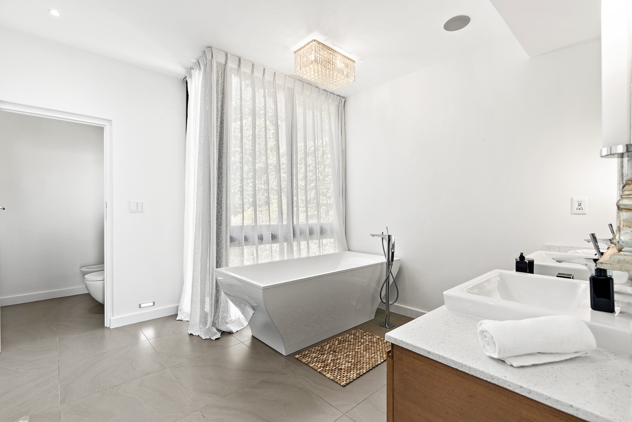 property_[object Object]_24