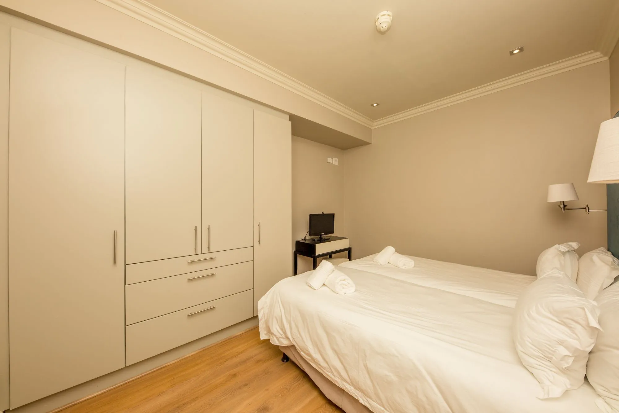 property_[object Object]_27