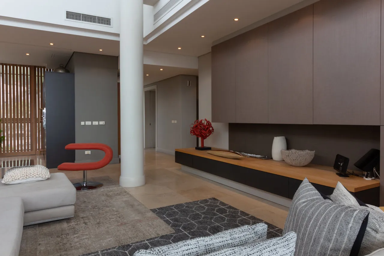 property_[object Object]_4