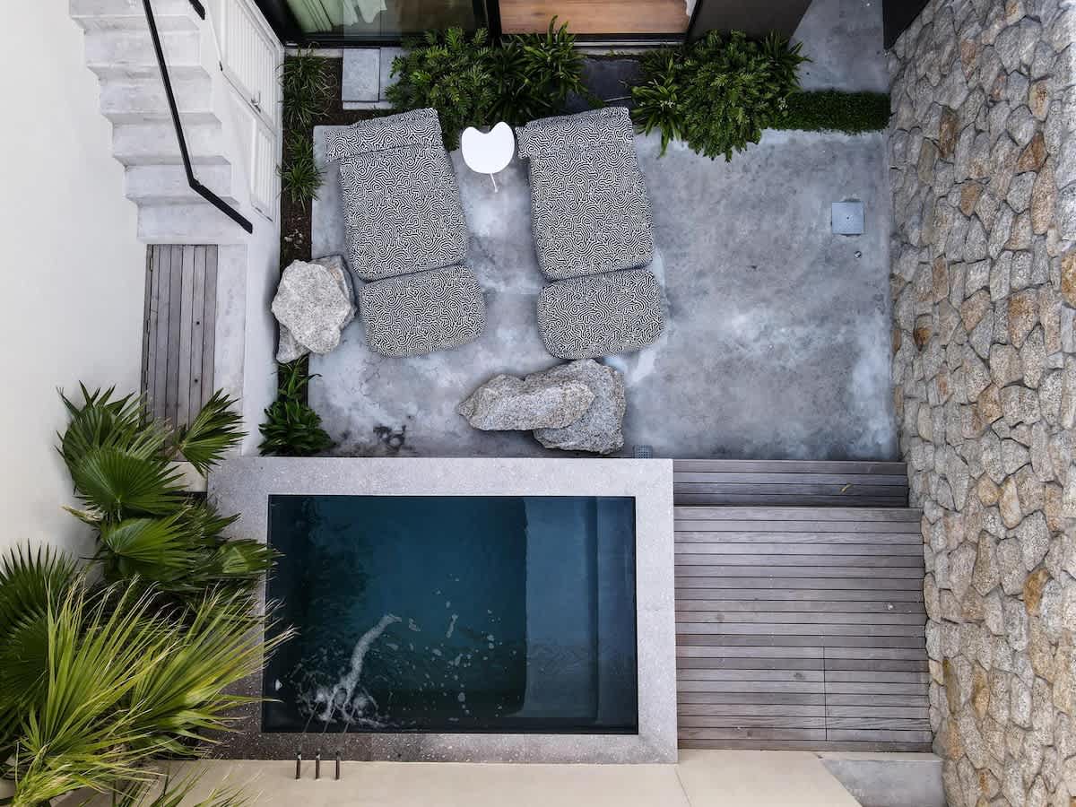 property_[object Object]_10