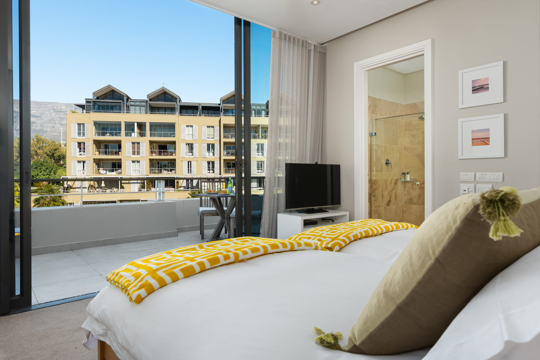 property_[object Object]_10