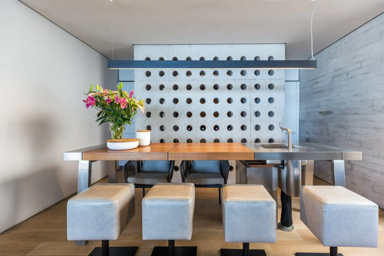 property_[object Object]_18