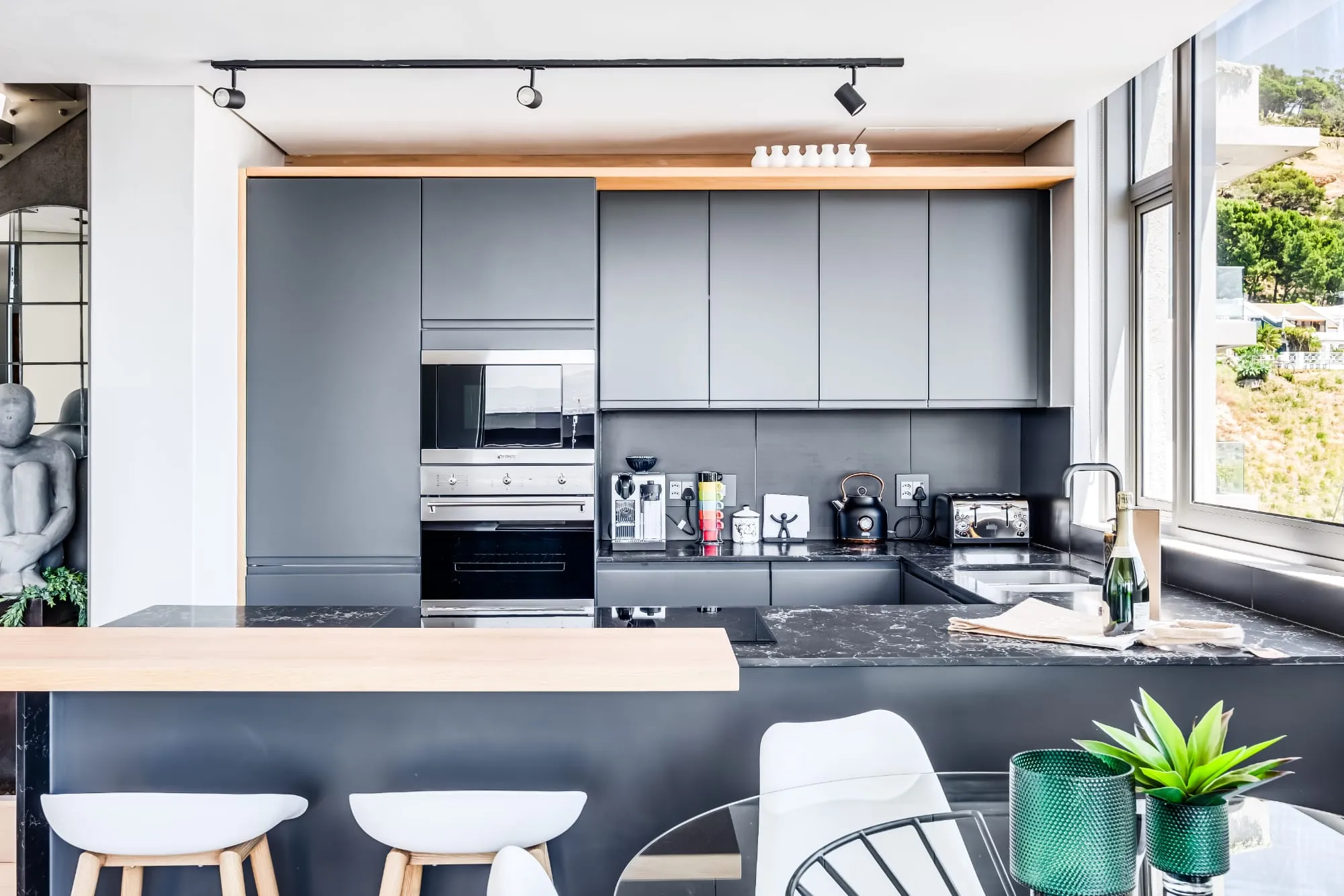 property_[object Object]_19