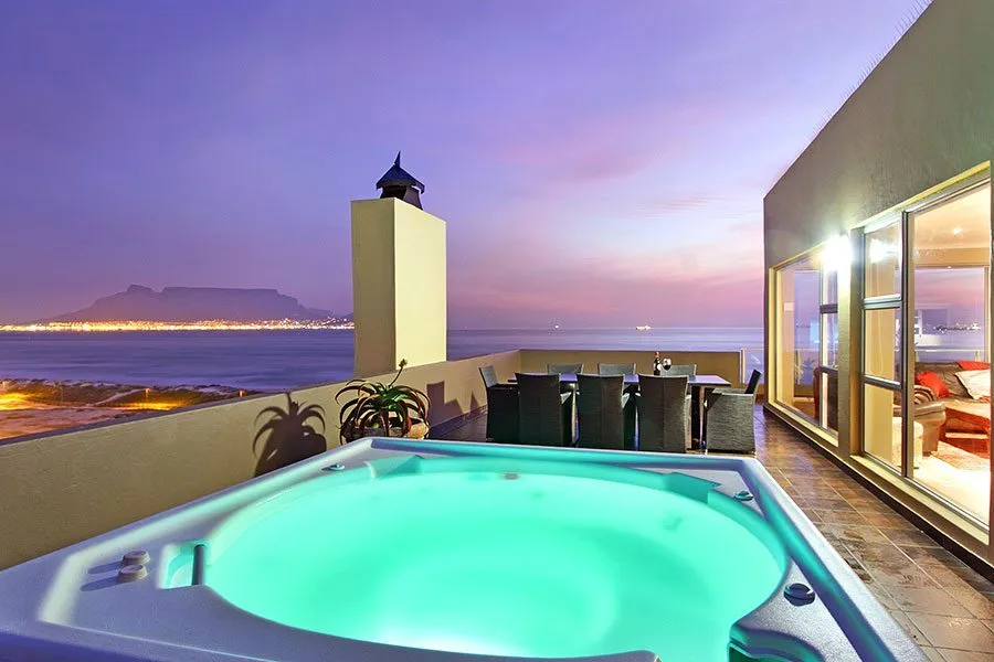 Nautica Penthouse, Bloubergrant