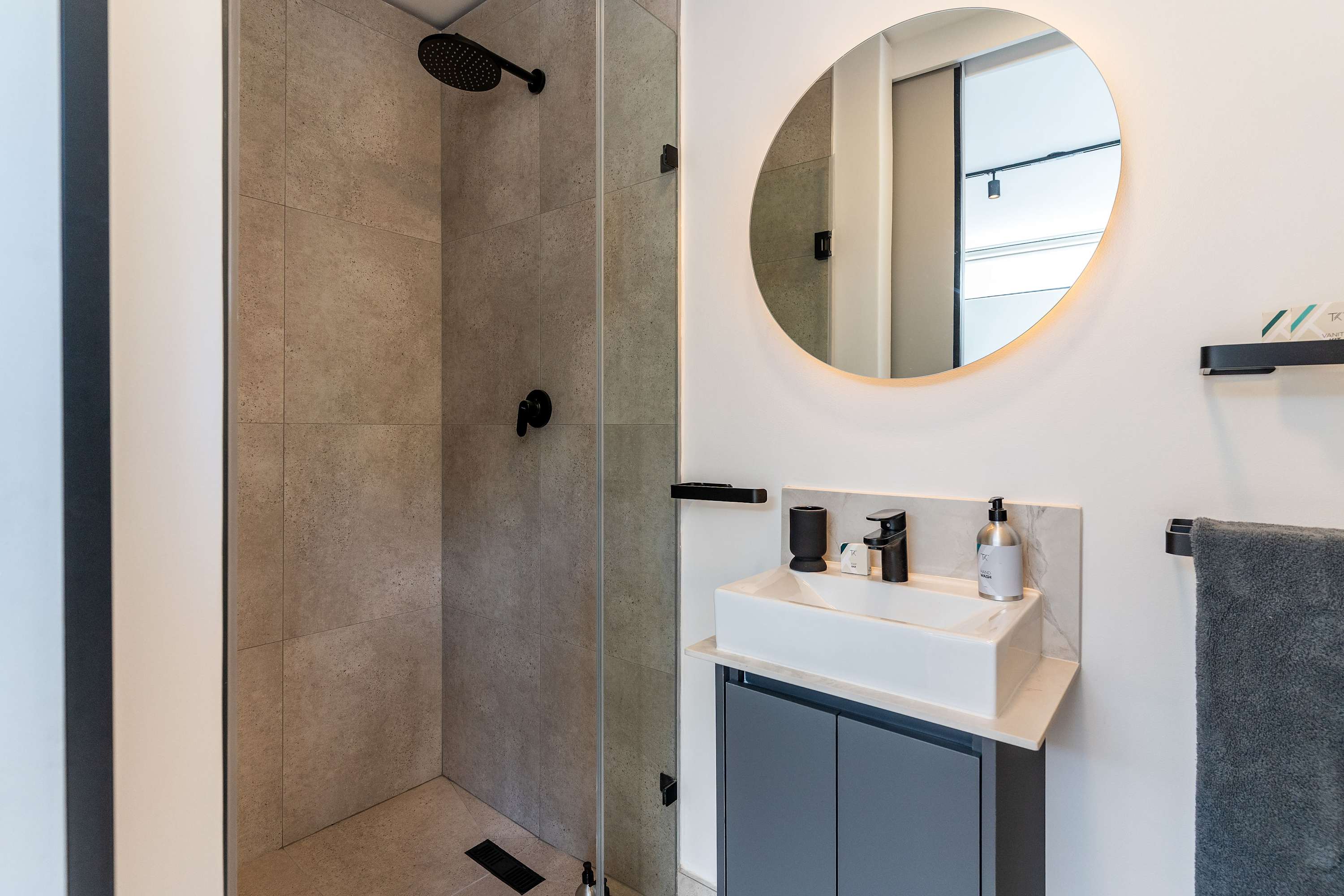 property_[object Object]_17