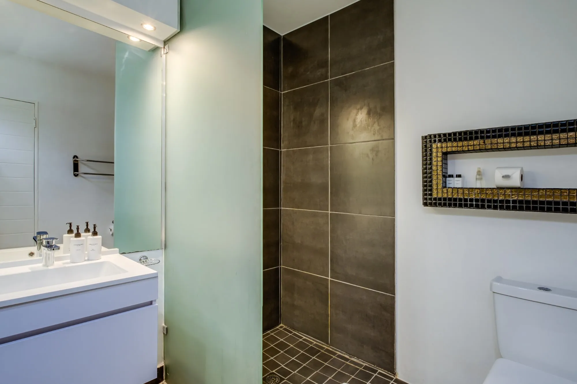 property_[object Object]_10