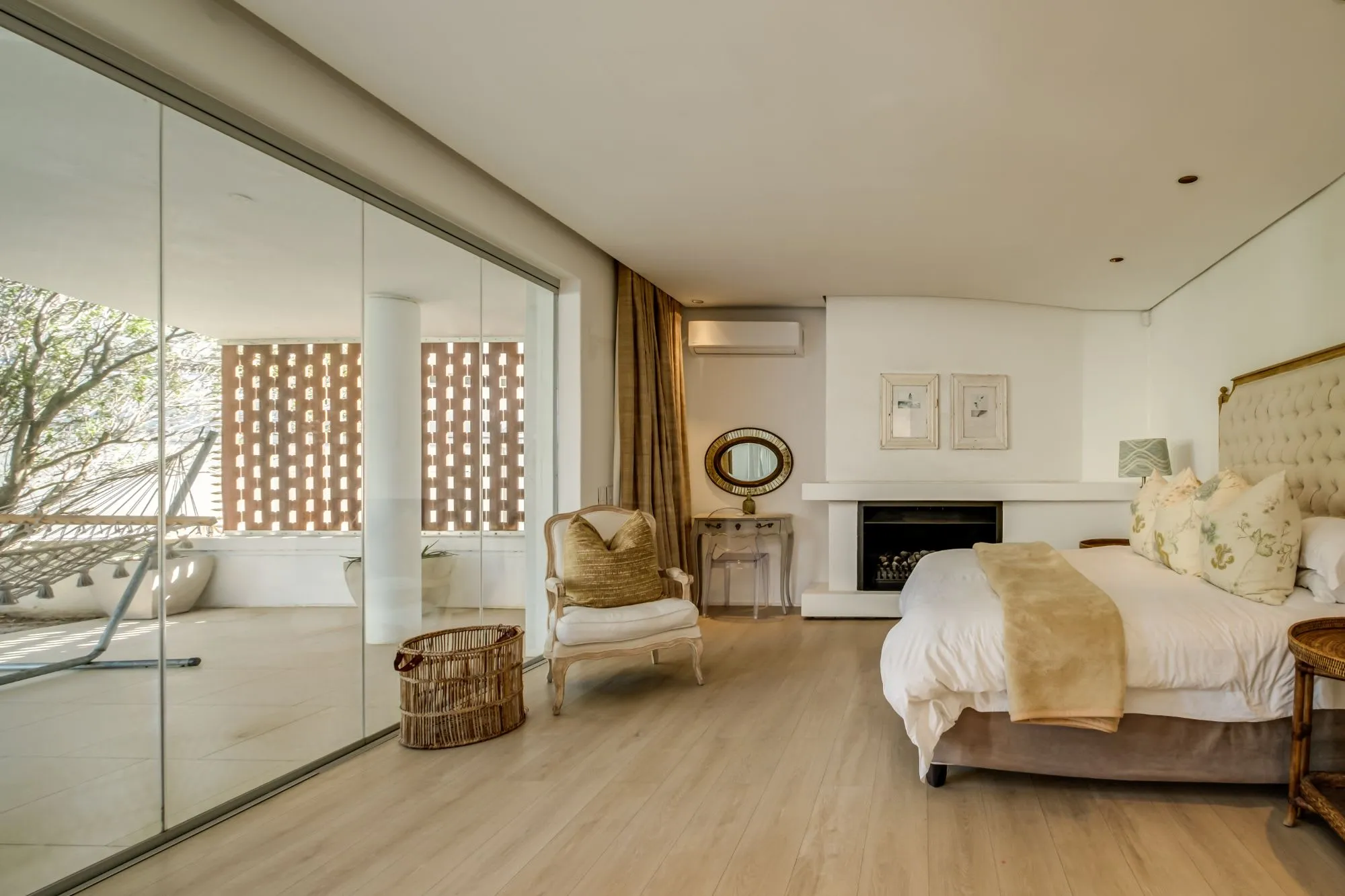 property_[object Object]_16