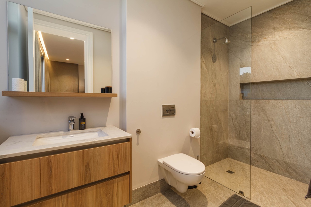 property_[object Object]_28