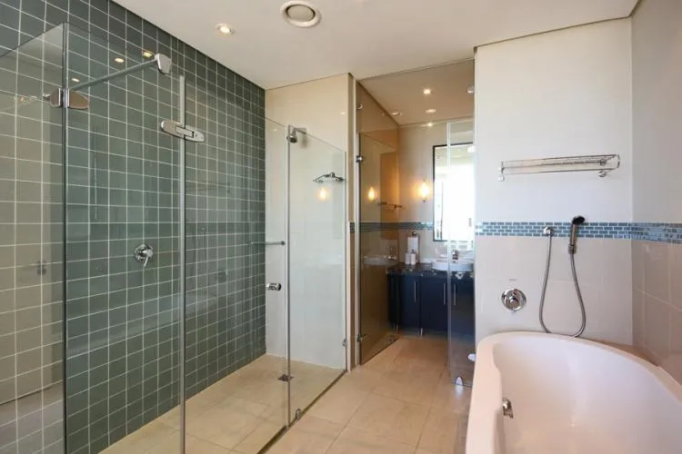 property_[object Object]_16