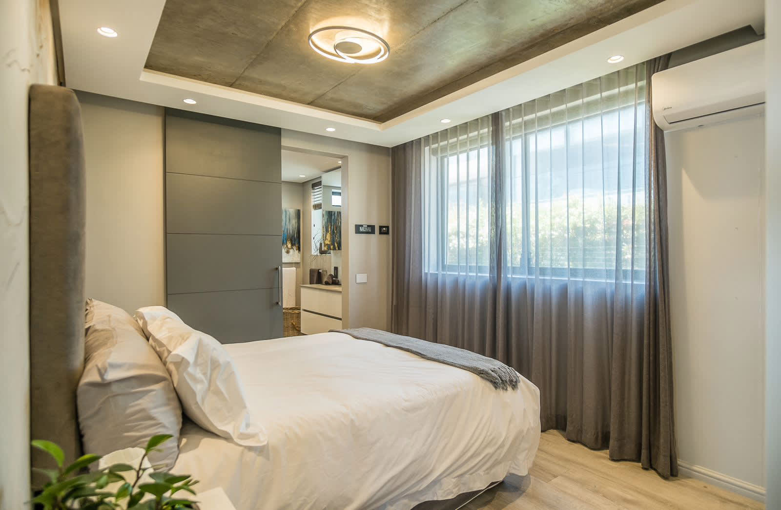 property_[object Object]_33