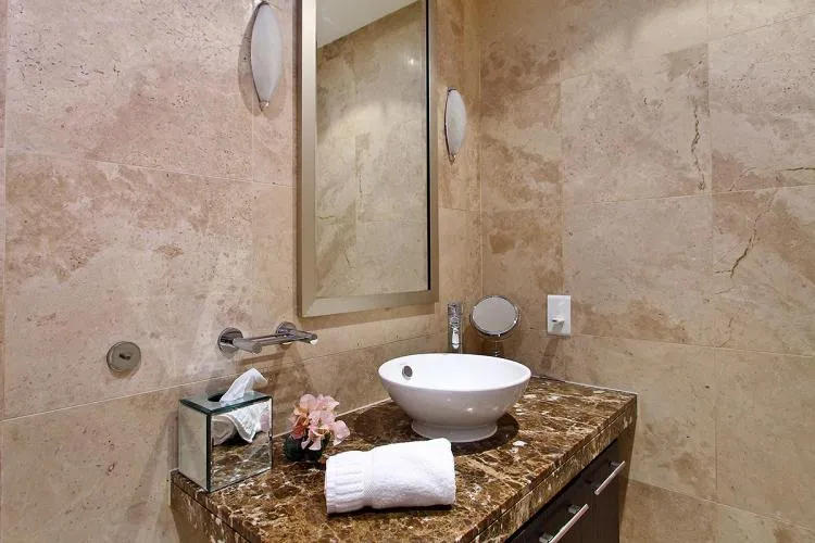 property_[object Object]_12