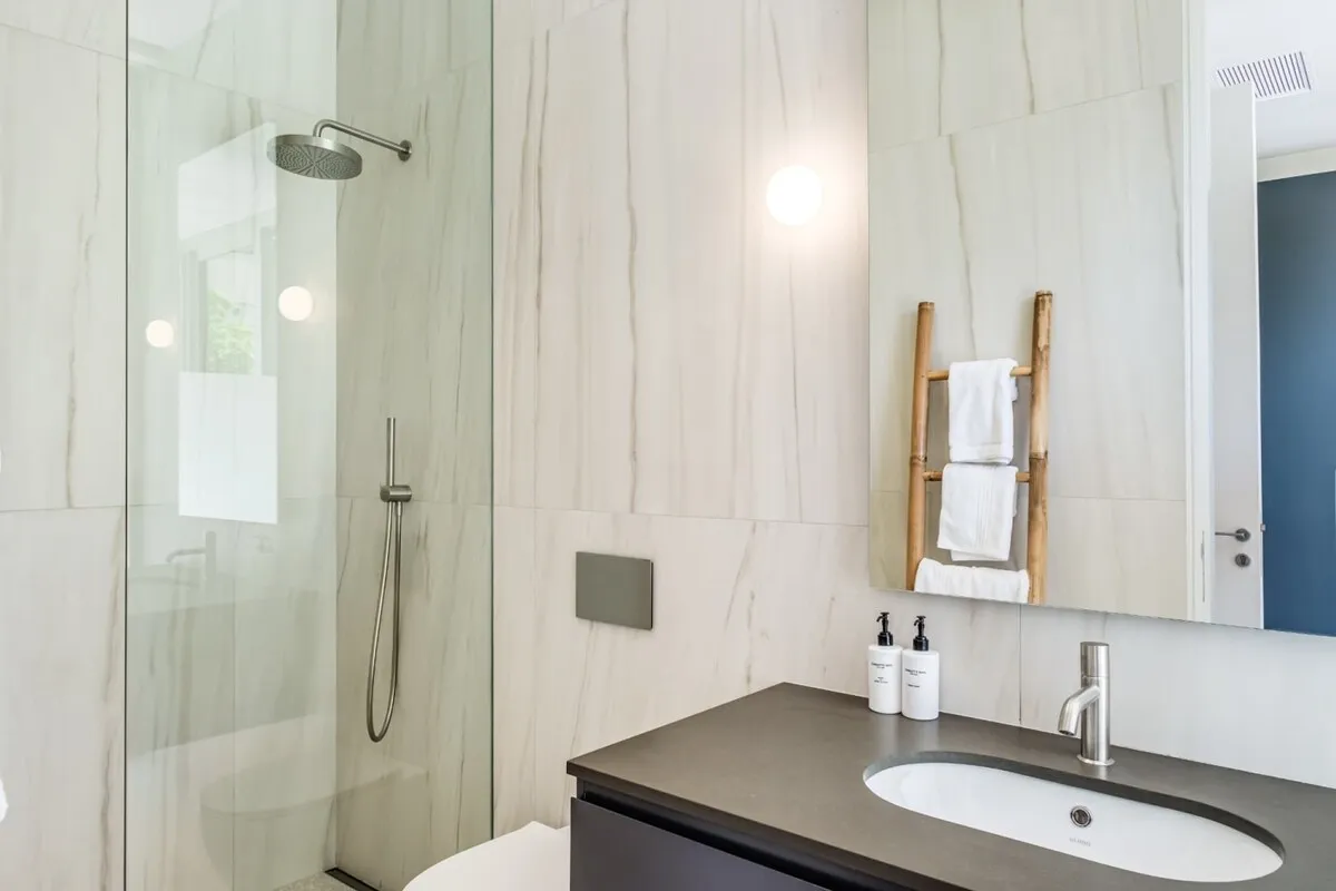 property_[object Object]_32