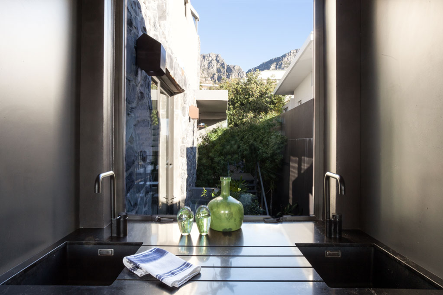 property_[object Object]_9