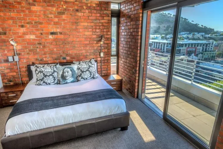 property_[object Object]_6