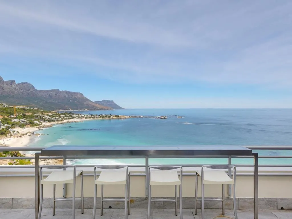 Penthouse on Clifton, Clifton
