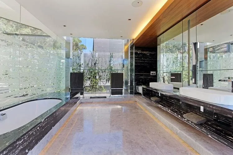 property_[object Object]_8