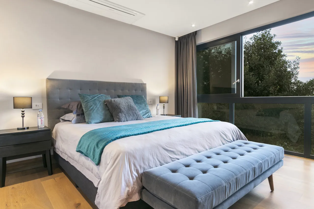 property_[object Object]_11