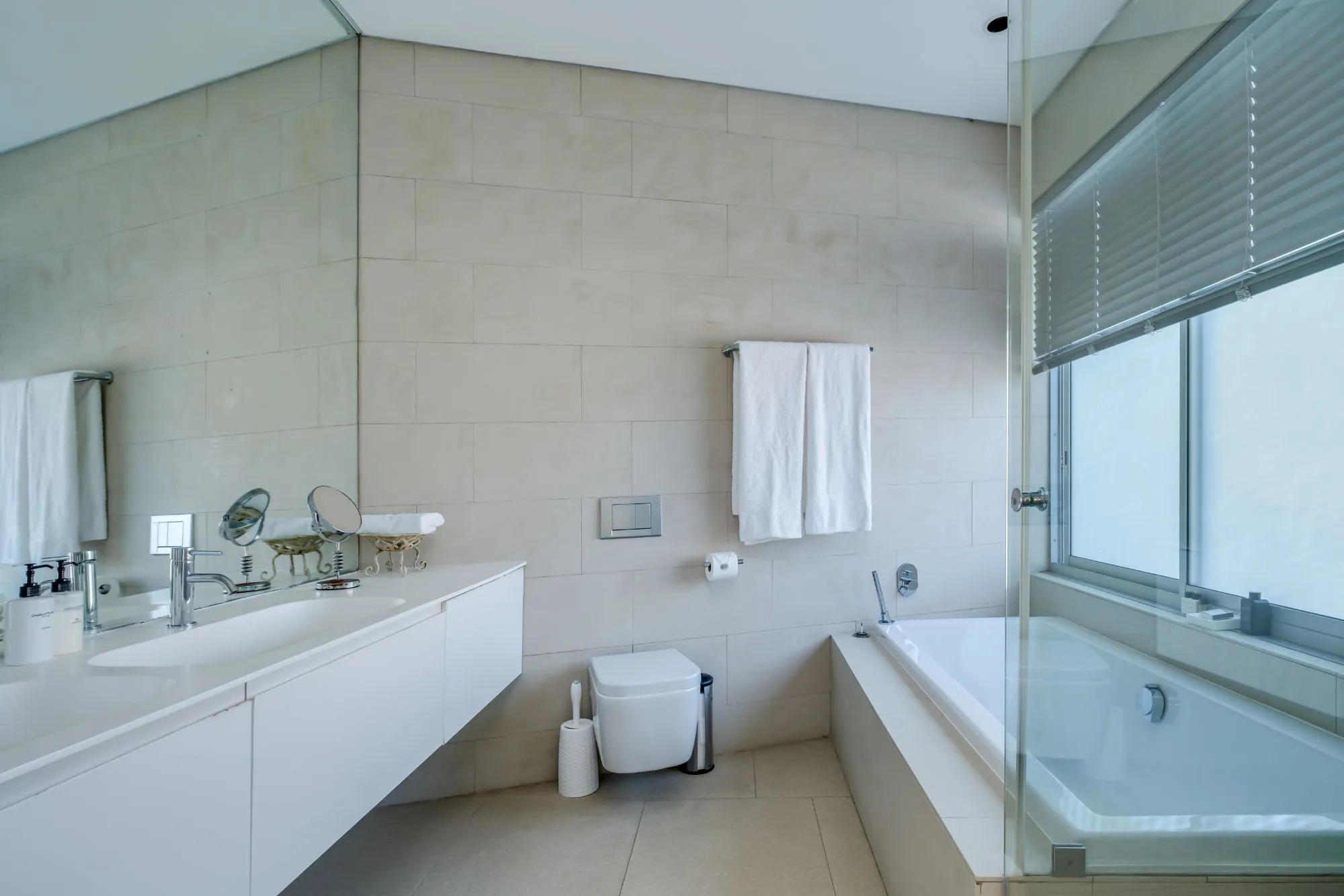 property_[object Object]_26