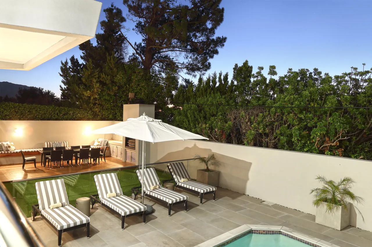 property_[object Object]_32