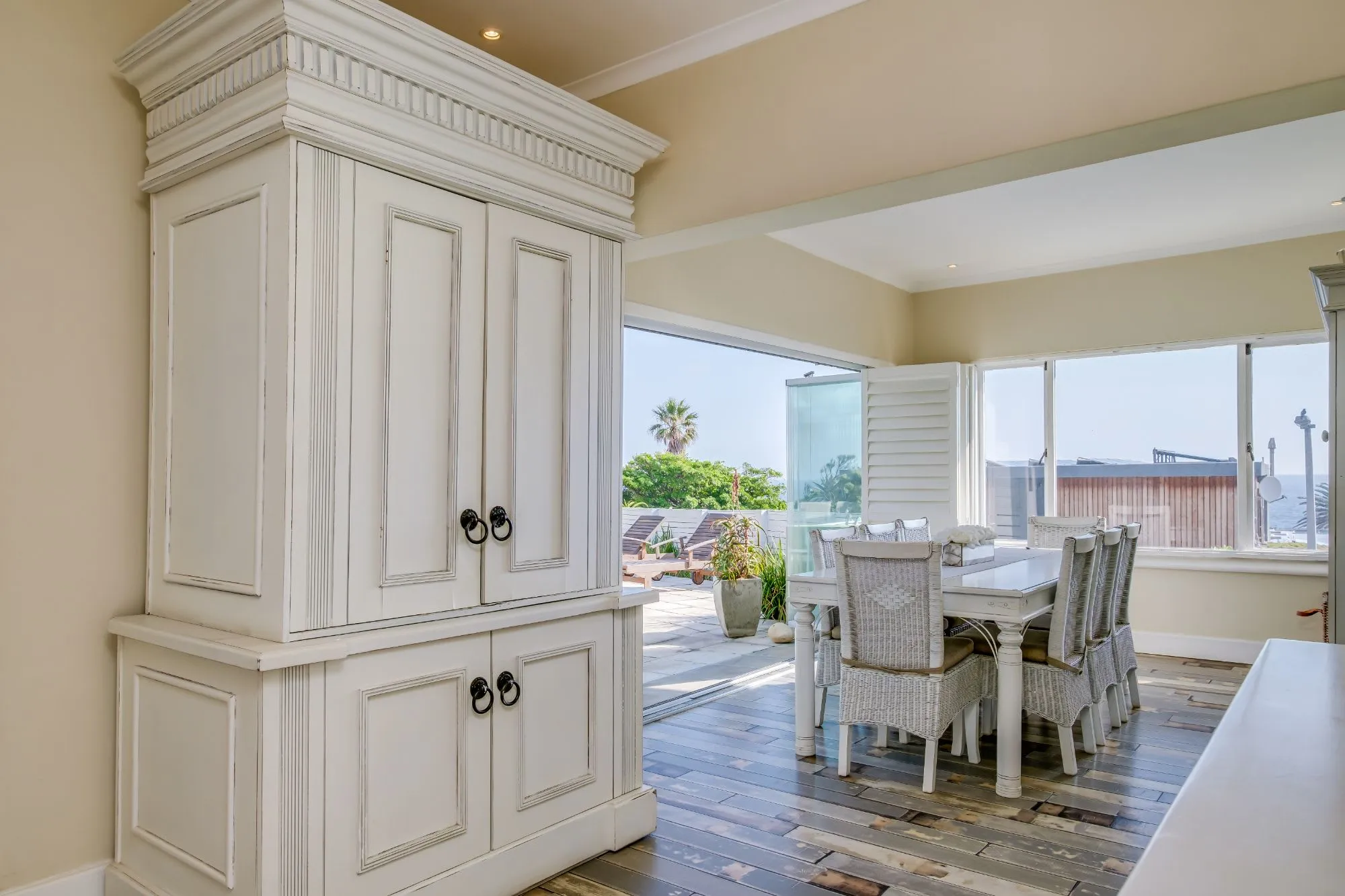 property_[object Object]_15