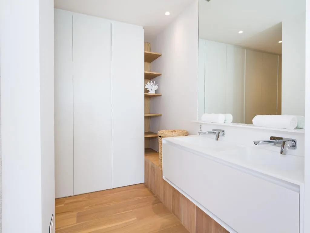 property_[object Object]_14