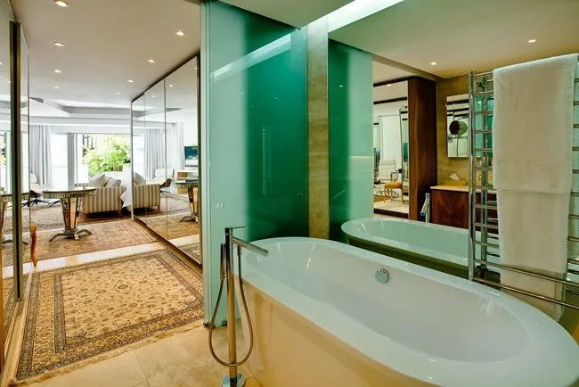 property_[object Object]_6