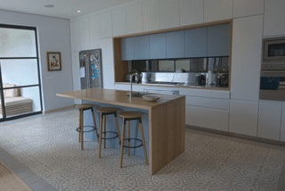 property_[object Object]_7