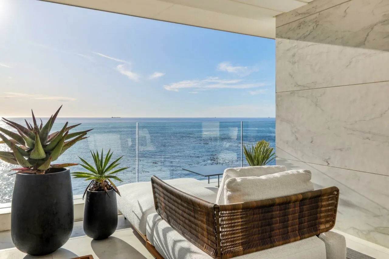 property_[object Object]_16