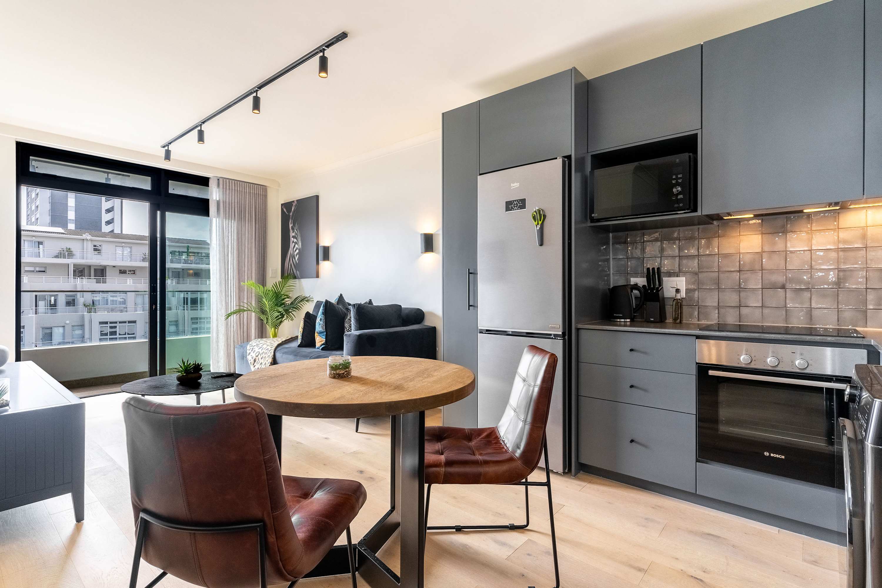 property_[object Object]_6