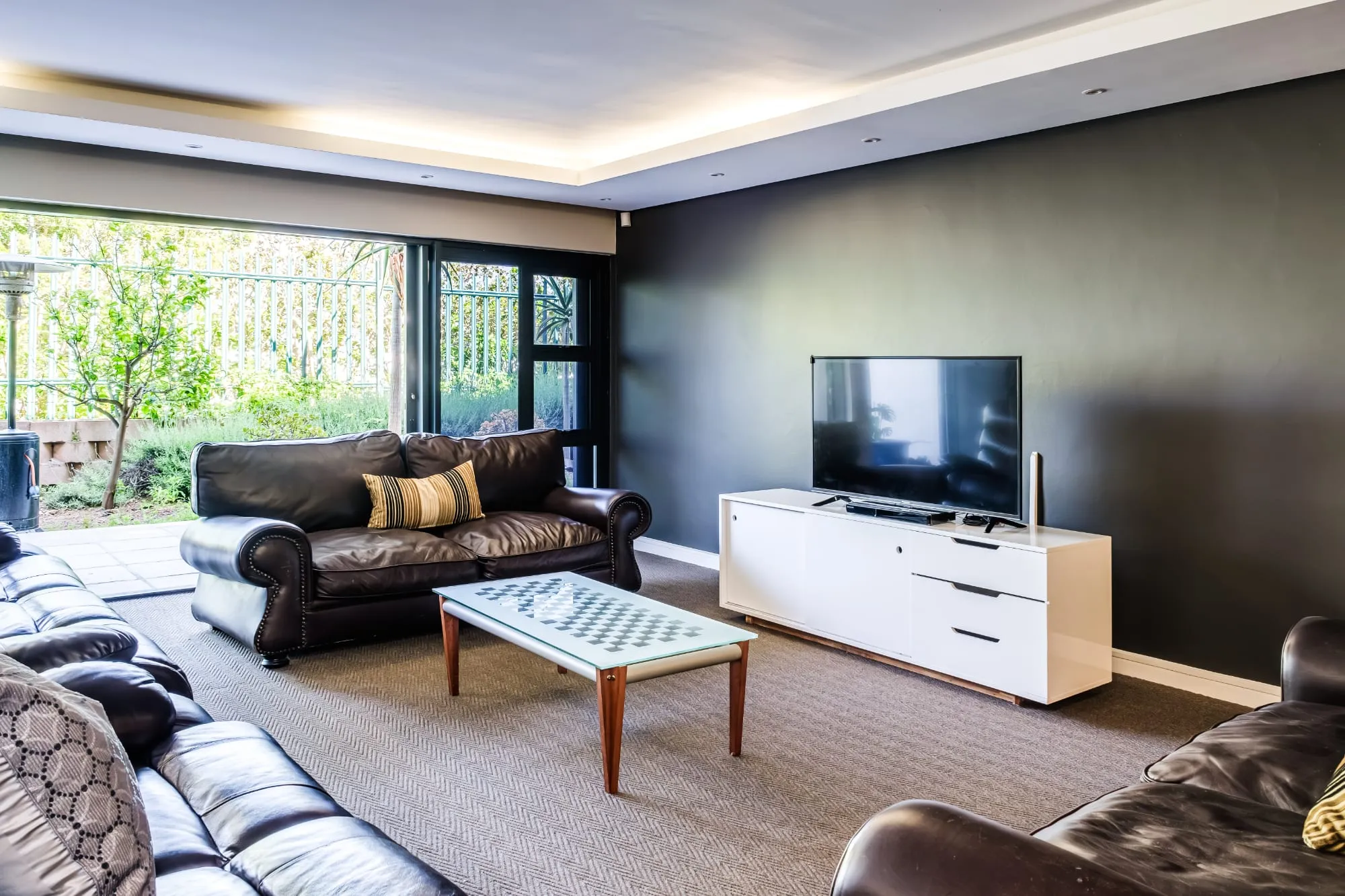 property_[object Object]_28