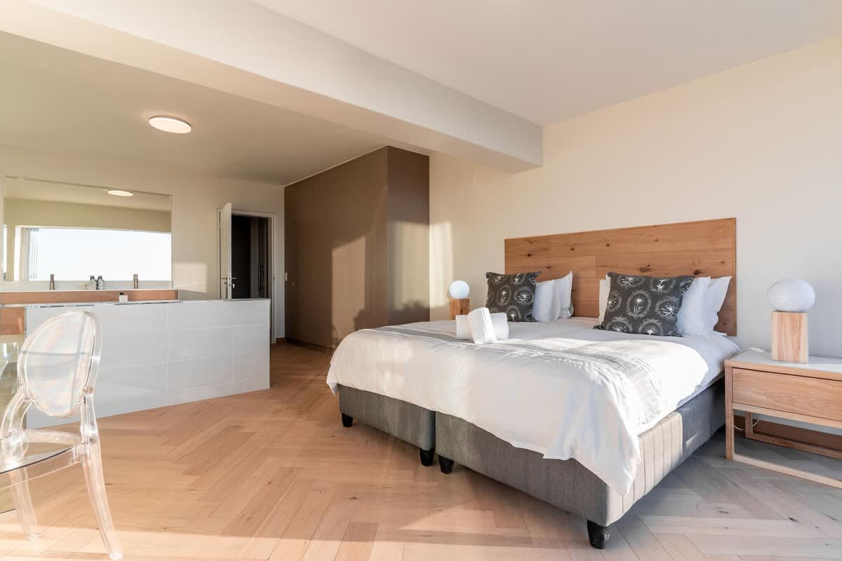 property_[object Object]_14