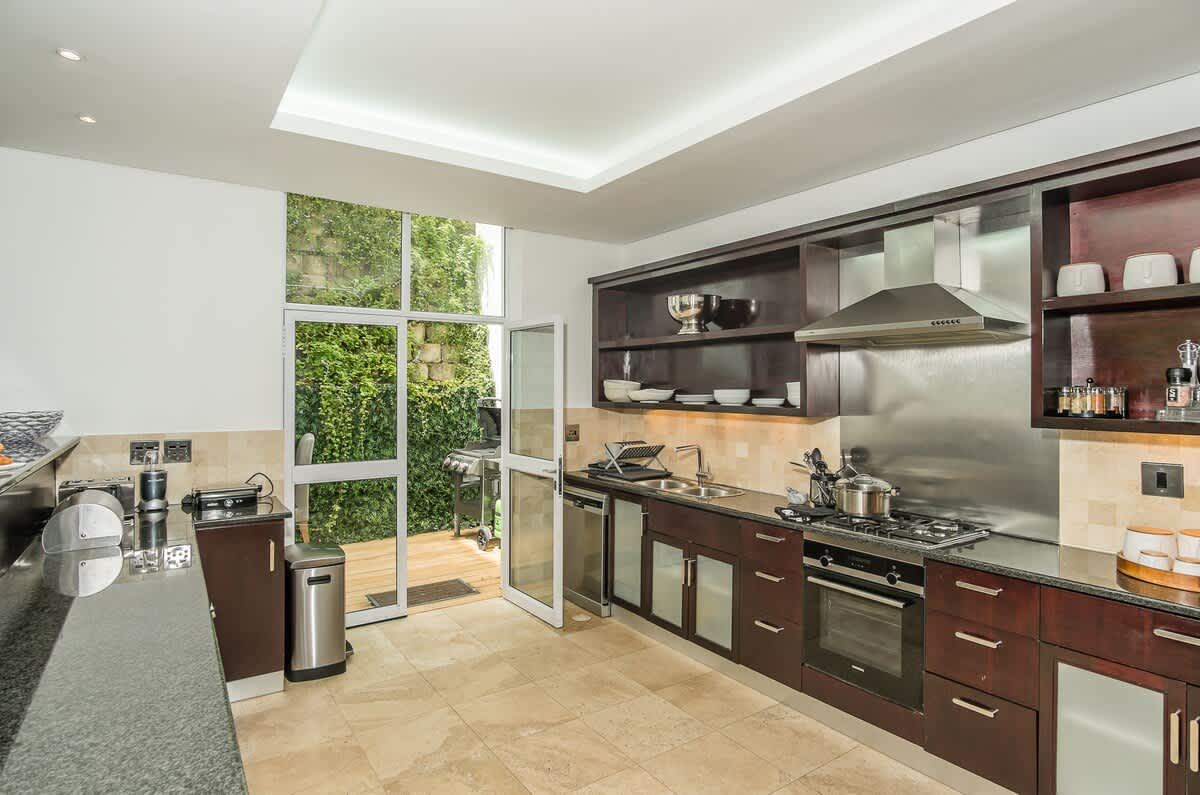 property_[object Object]_23