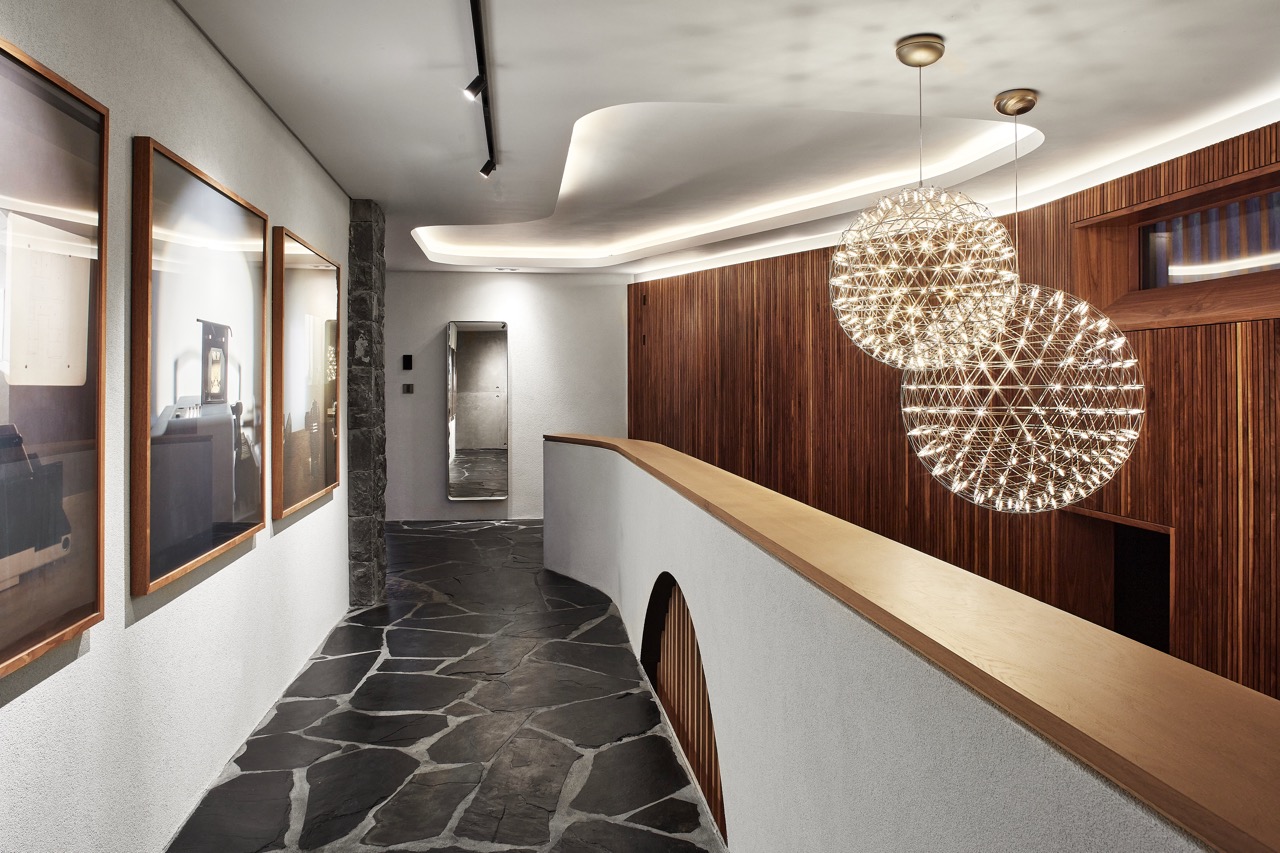 property_[object Object]_12