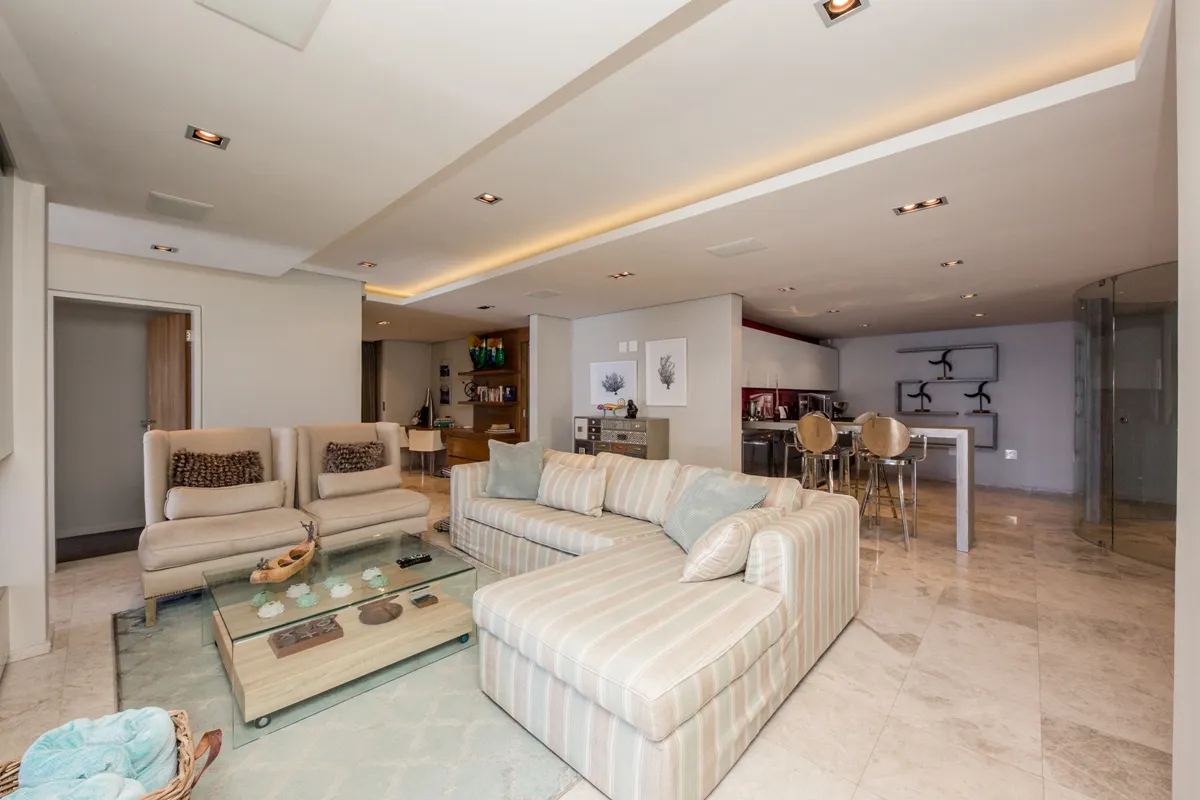 property_[object Object]_33