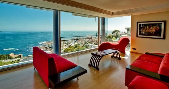 De Wet Villa, Bantry Bay