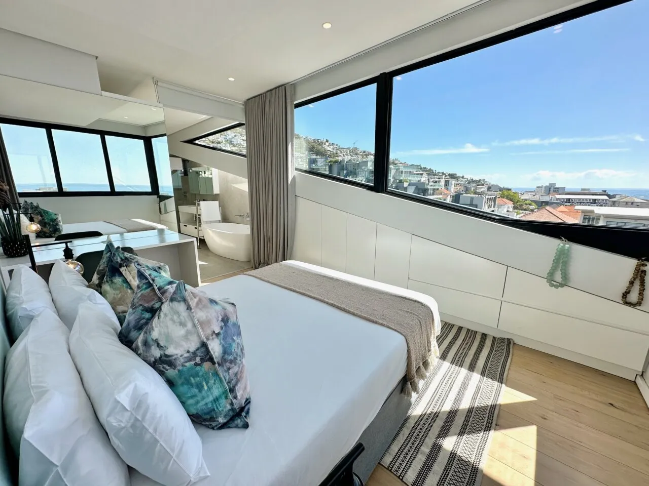 property_[object Object]_6