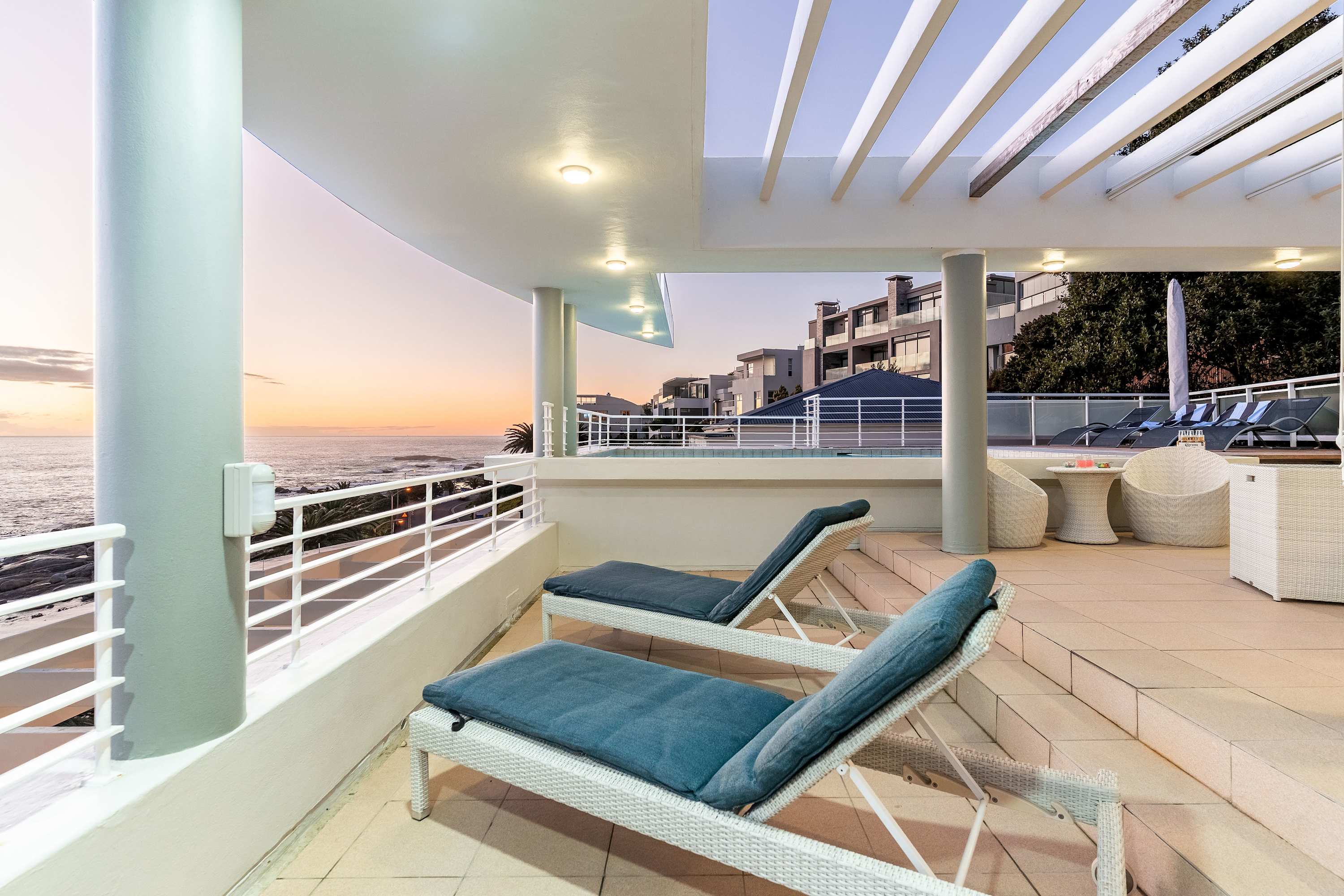 property_[object Object]_33