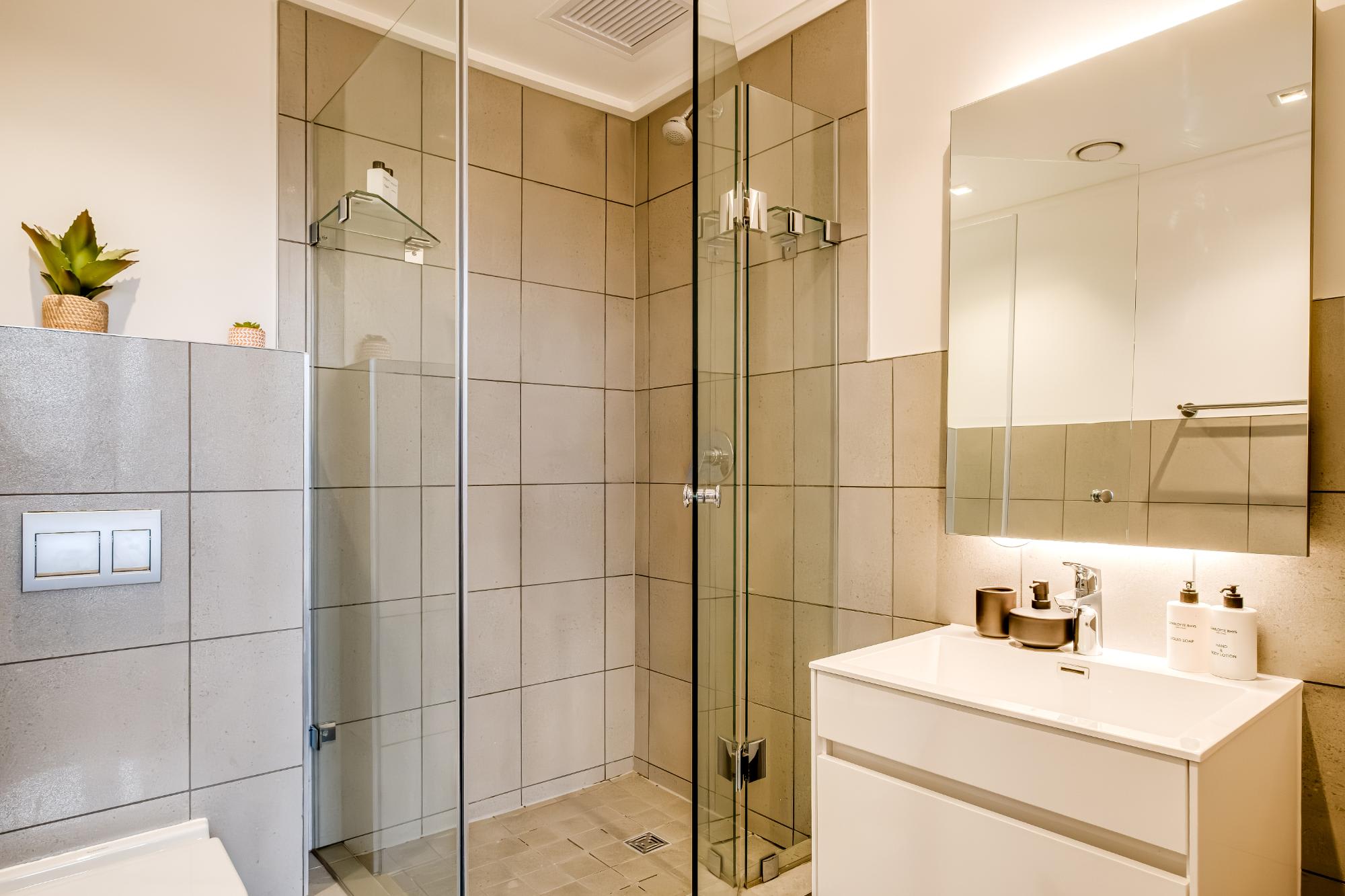 property_[object Object]_17